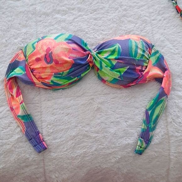 Quicksilver Bikini Top Bundle Of 6 Size Medium 32B Various Brands Vintage Summer - Picture 6 of 12